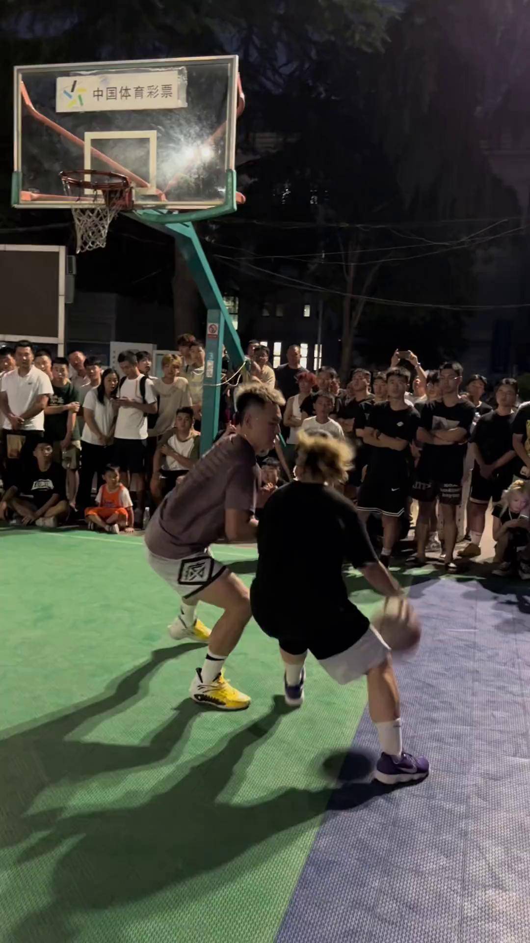 开云体育登录-河南男篮在场上展现出不俗的篮球技巧的简单介绍
