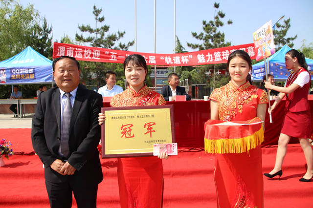 华山杯篮球赛即将开战，球迷热情高涨