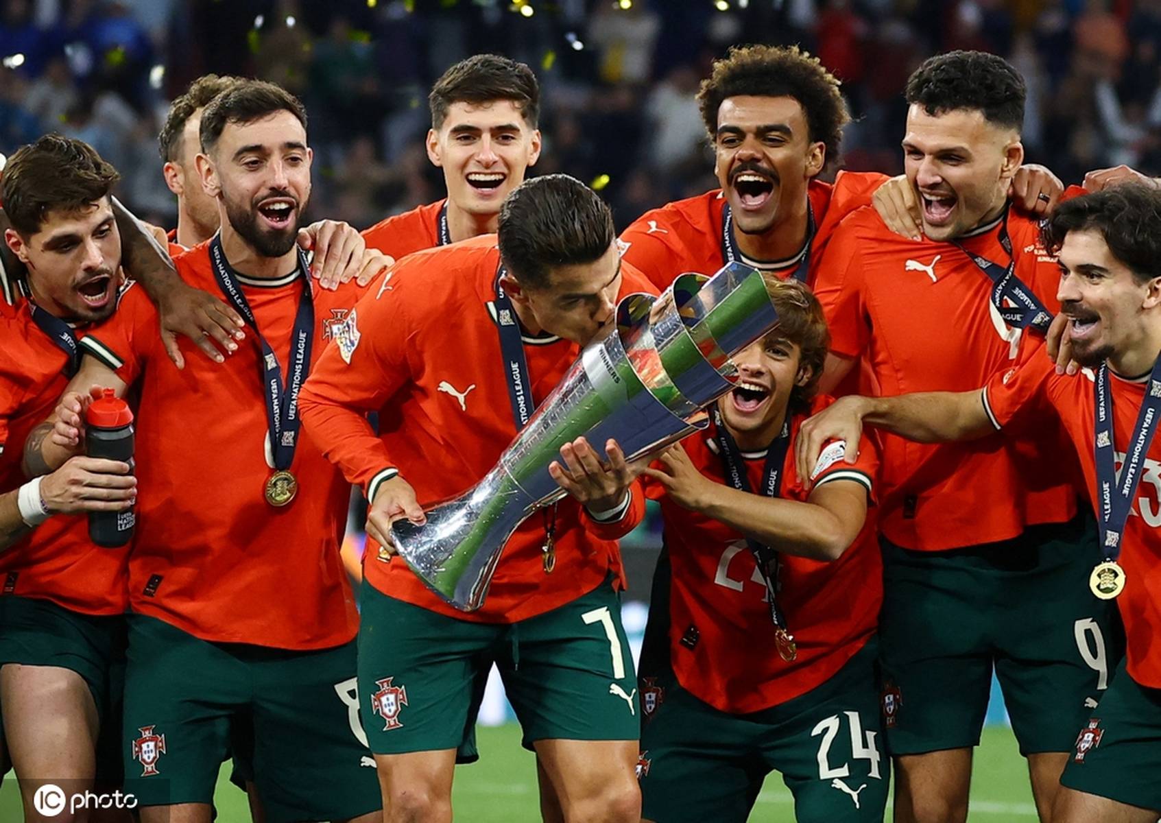 开云体育网页版登录入口-葡萄牙豪取大胜，积分榜排名飙升