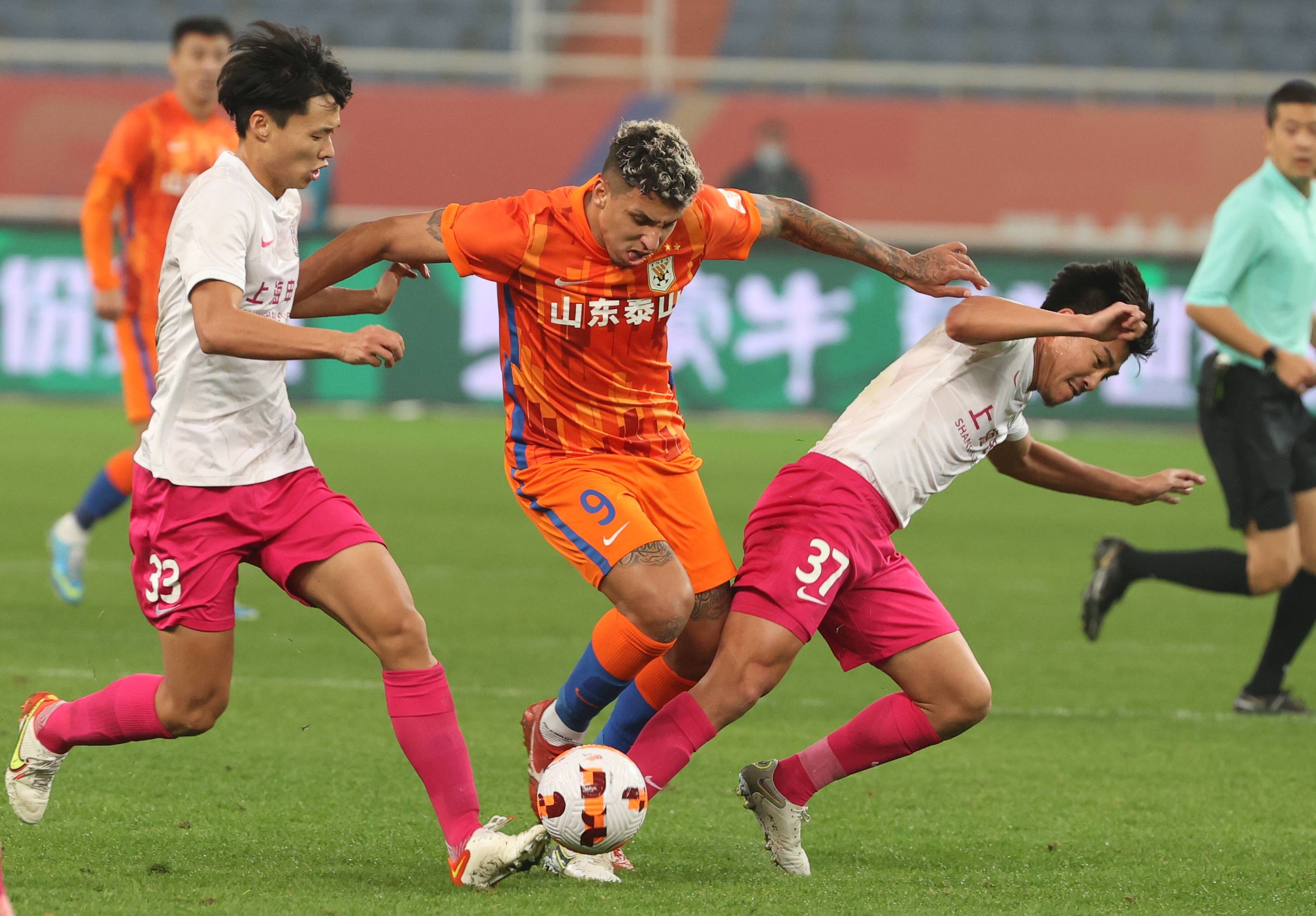 开云体育app-关于足球球队新练习方式亮相，赢得球员认可的信息