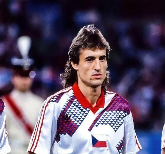 开云体育网页版-斯洛伐克队成功逆袭，晋级欧锦赛决赛