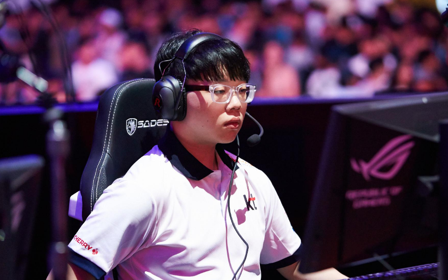 开云体育app下载-红蓝之城巅峰对抗酣畅开启，期待新赛季传奇巅峰的简单介绍