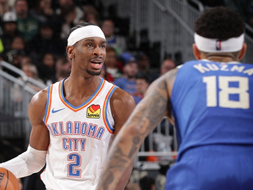 开云体育app下载-雄鹿擒下雷霆，东部第一守住榜首位置