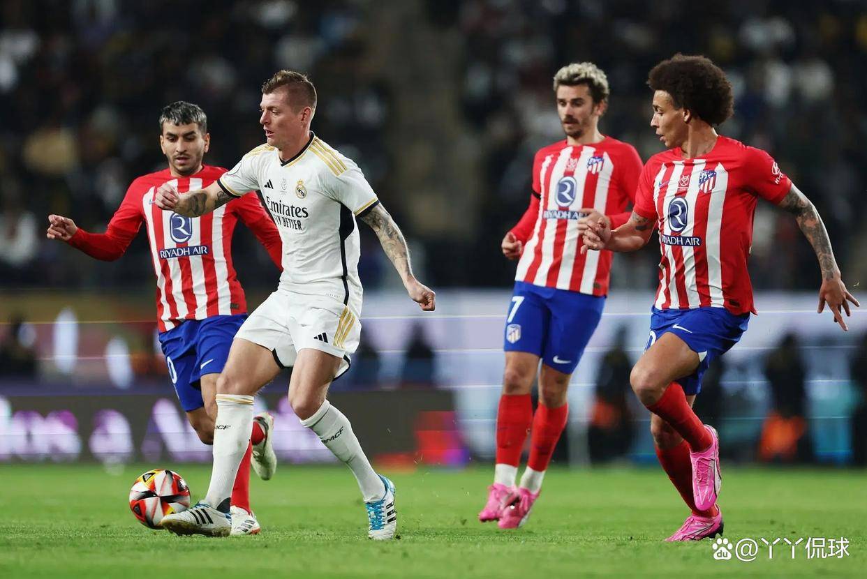开云体育官网入口-马德里德比紧张对决，胜负难分